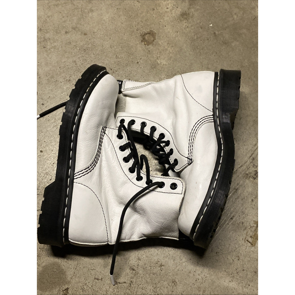 EUC Dr. Doc Martens Luana White Combat Boots Womens Size US 8 L Air Wair #AW004
